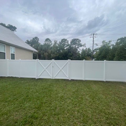 privacy double gates and dog run vinyl fence