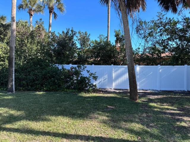 Ormond Beach, FL - After Storm Milton, one of our valued customers faced the challenge of a fallen tree that not only caused damage but also affected their privacy. But no worries – our dedicated team stepped in, extending their fence line by 24 feet to restore the privacy and security they needed for their family and property. 🏡 Ormond Beach, FL - After Storm Milton, one of our valued customers faced the challenge of a fallen tree that not only caused damage but also affected their privacy. But no worries – our dedicated team stepped in, extending their fence line by 24 feet to restore the privacy and security they needed for their family and property. 🏡
