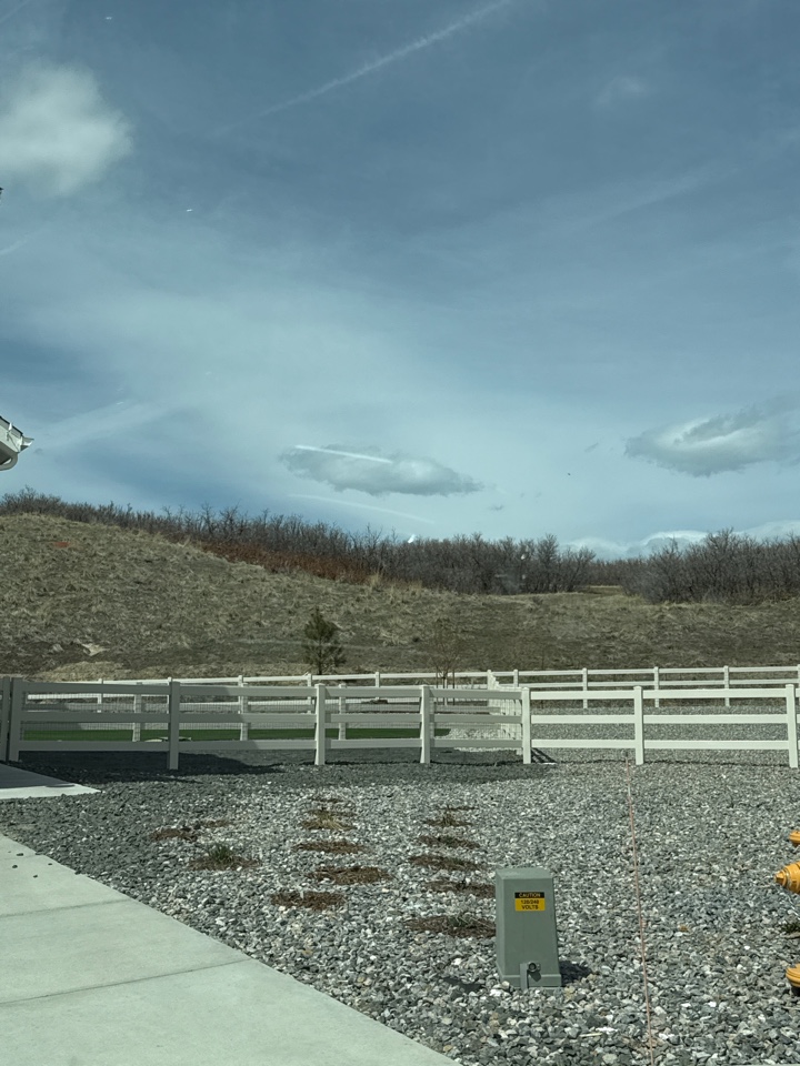 Castle Rock, CO - Top Rail Fence doing estimates in Castle Rock, CO for ranch rail vinyl in new home communities. Castle Rock, CO - Top Rail Fence doing estimates in Castle Rock, CO for ranch rail vinyl in new home communities.