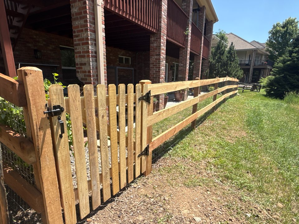 Centennial, CO - Beautiful new Cedar Ranch Rail Fence in Greenwood Village Colorado! Call Top Rail Fence for an estimate Centennial, CO - Beautiful new Cedar Ranch Rail Fence in Greenwood Village Colorado! Call Top Rail Fence for an estimate