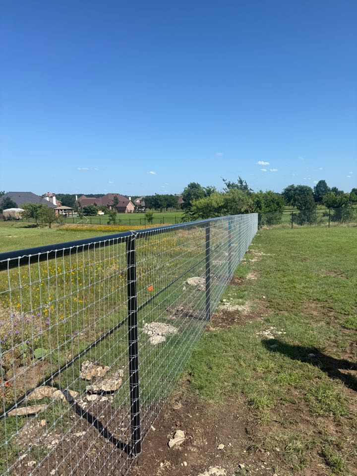Top Rail Fence Fort Worth just wrapped up a beautiful 5’ tall pipe fence in Fort Worth and Mountain Creek Community. Pipe fences are the best fence for large properties that are exposed to strong high winds. We build our pipe fence with Top Rail, DQ40 new pipe, direct metal black paint and non climb wire to prevent your furry ones from leaving your backyard! Checkout the finished results and call us at 817-803-3338 for a free estimate!